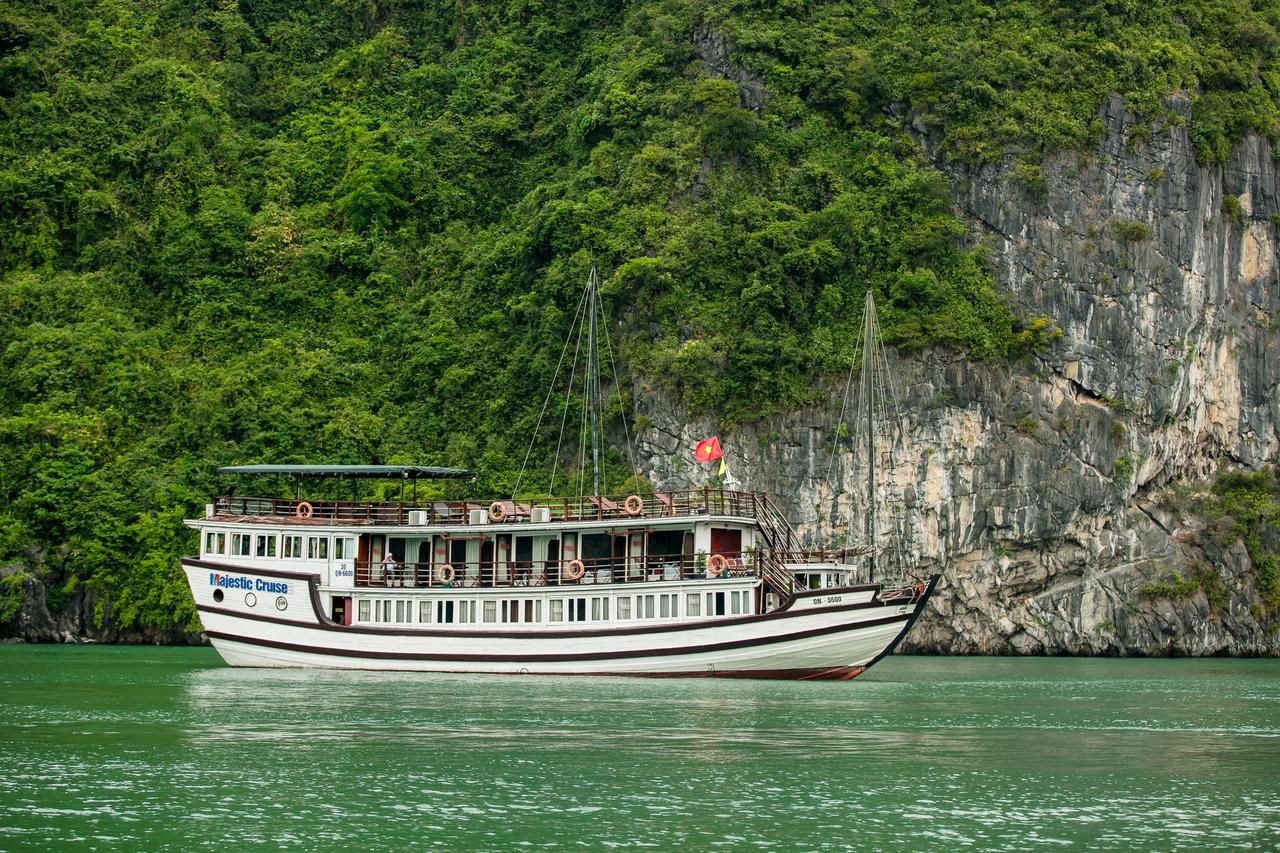 Halong Majestic Legend Cruise Hotel ฮาลอง ภายนอก รูปภาพ