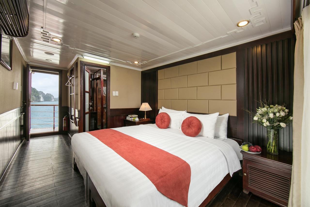Halong Majestic Legend Cruise Hotel ฮาลอง ภายนอก รูปภาพ