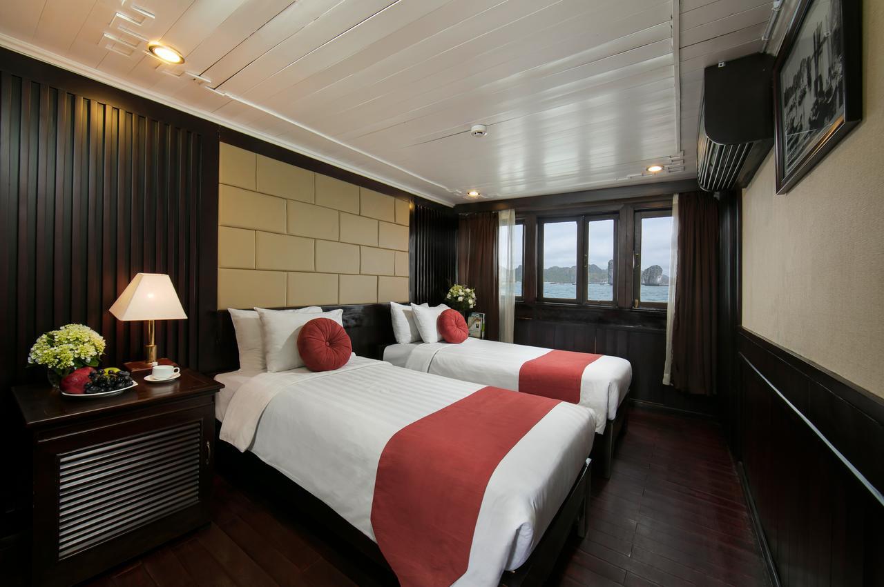 Halong Majestic Legend Cruise Hotel ฮาลอง ภายนอก รูปภาพ