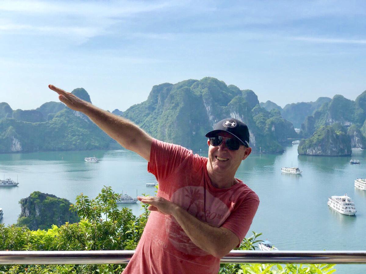 Halong Majestic Legend Cruise Hotel ฮาลอง ภายนอก รูปภาพ